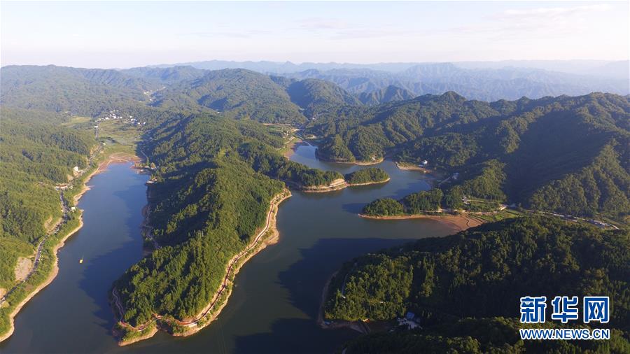 （環境）（4）重慶石柱：太陽湖景美不勝收